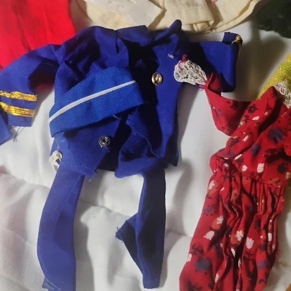 Vintage Barbie Clothes - Picture 2 of 6